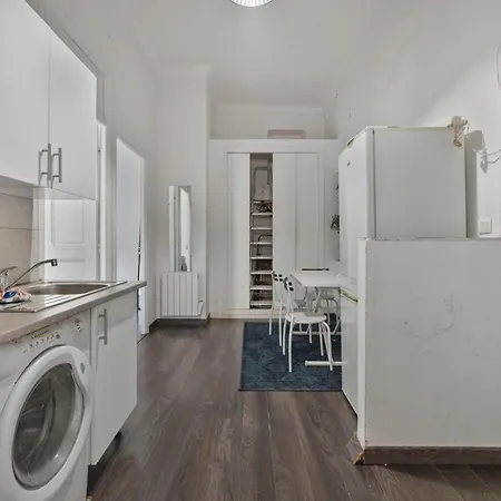 Et Confortable 2 Pieces Cozy Apartment